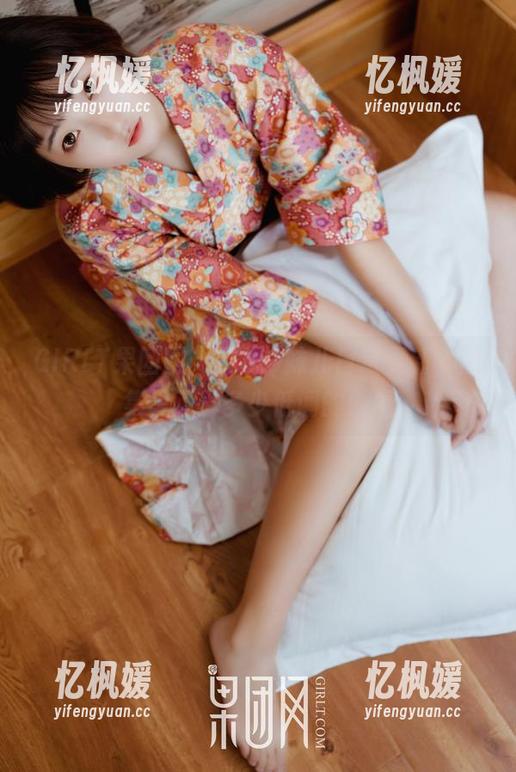 GIRLT果团网-蜜桃Q妹儿 GIRLT果团网 - 蜜桃Q妹儿日常更新,图集里藏着多少低调的挑逗