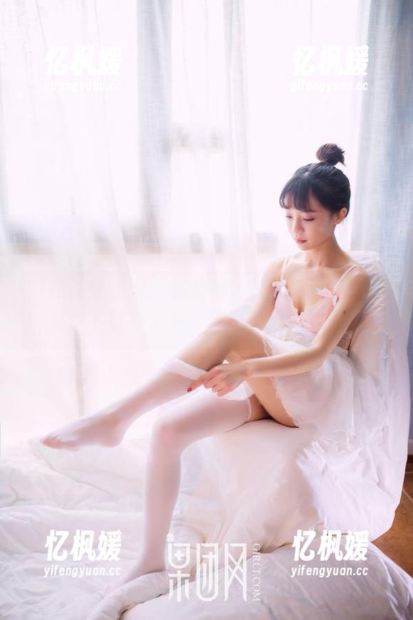 GIRLT果团网 - 陈雅漫的死库水合集——快来下载浸个泡，别忘了带好泳圈！