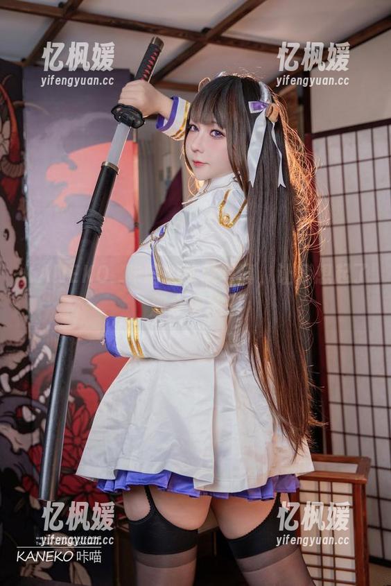 KANEKO_咔喵 KANEKO_咔喵的灰丝写真,让我想起了那条破袜子