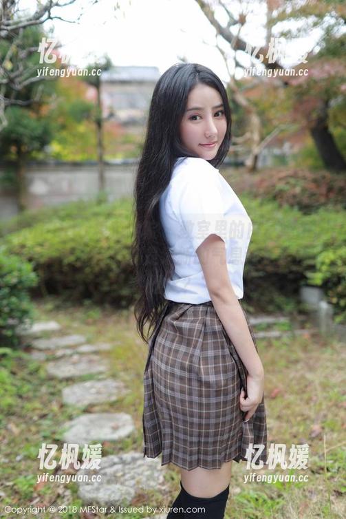 MFStar模范学院 - 教室里的白子嫣nicky，美图带来的是清新的气息还是淡淡的烟火？