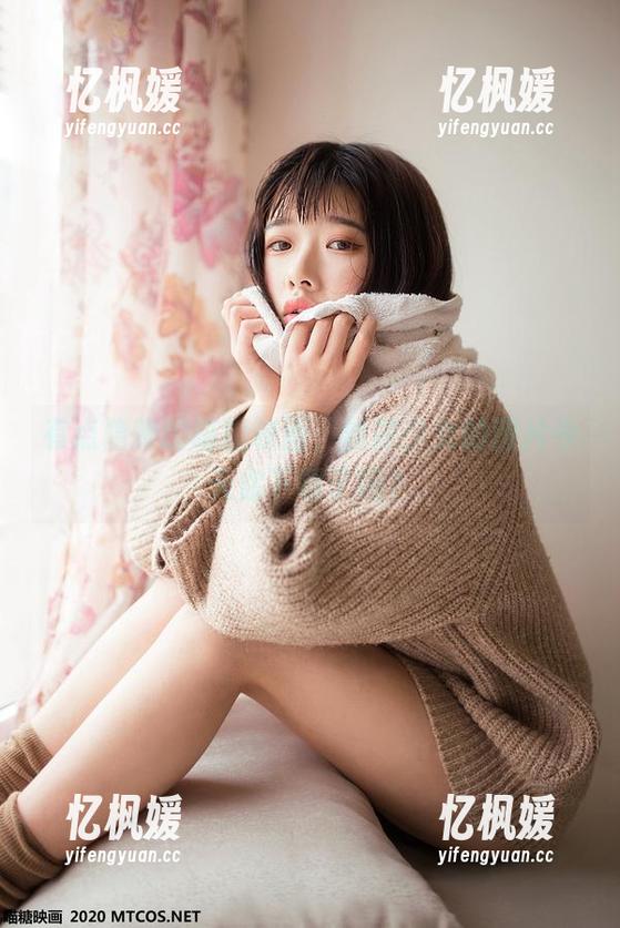 有点隐晦的喵糖映画，丝袜少女的图片今天你下载了吗？