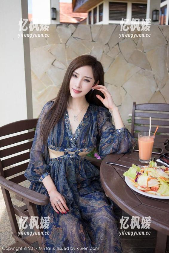 MiStar魅妍社-Ashely丽丽 MiStar魅妍社 - 闻到泳池的味道了吗?Ashely丽丽的写真资源,让人心中暖暖的想跳下水!