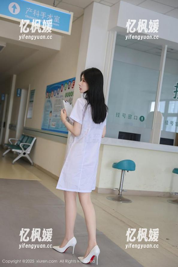 Xiuren秀人网-大琪琪Emily Xiuren秀人网 - 叹为观止!大琪琪Emily的女王套图让我多看了几眼