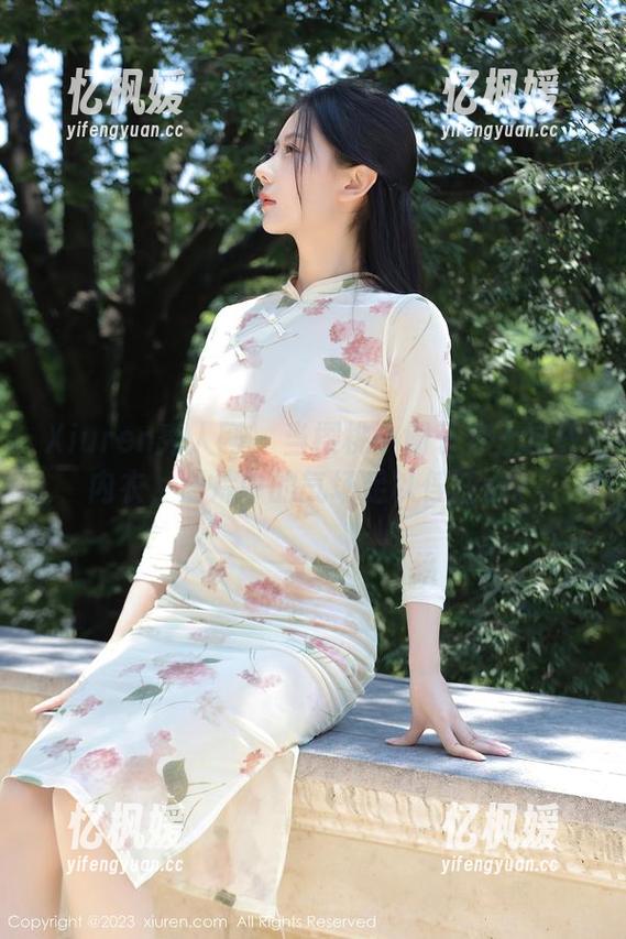 Xiuren秀人网-樱桃小阑子 Xiuren秀人网 - 当樱桃小阑子穿上这些内衣,图片中的气场足以俘获心。