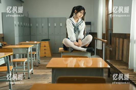 rua阮阮 rua阮阮的春季更衣室:敢不敢看这体操服cos作品的无情真相?
