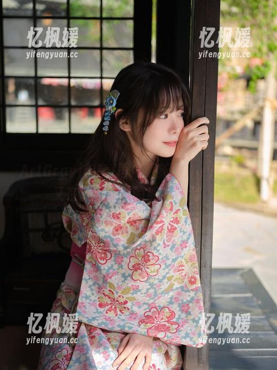 ArtGraviaVol再度更新，wuyo(우요)又在画我心中的那个‘大’。