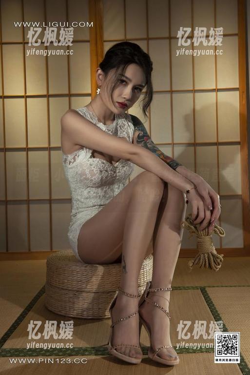 丽柜-小七 丽柜 - 小七的私房美图,香丝助理简直是打酱油的,哈哈!