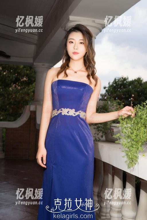 克拉女神-宋黛 克拉女神 - 套图来袭!宋黛的职业装,让你相信“大叔也能翩翩起舞”——虽然她其实没有穿裙子…