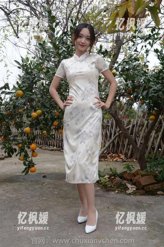 初夏女神-柒柒 初夏女神 - 齐全的柒柒学院之风资源,谁说学姐不能调皮捣蛋!