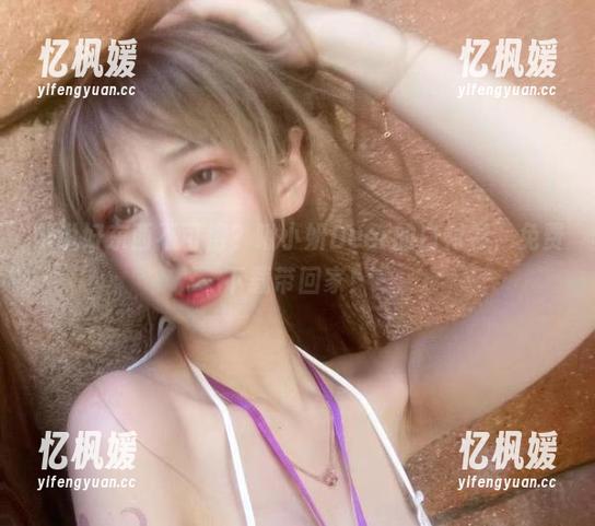 啾小妍Deer 谁说好东西不可得?啾小妍Deer的白衬衫,免费下载带回家!