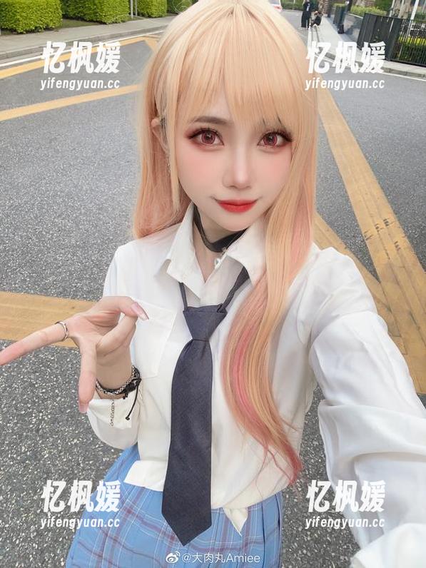 大肉丸Amiee 大肉丸Amiee的最新旗袍写真集,你以为只是好看,其实还有更多梗!