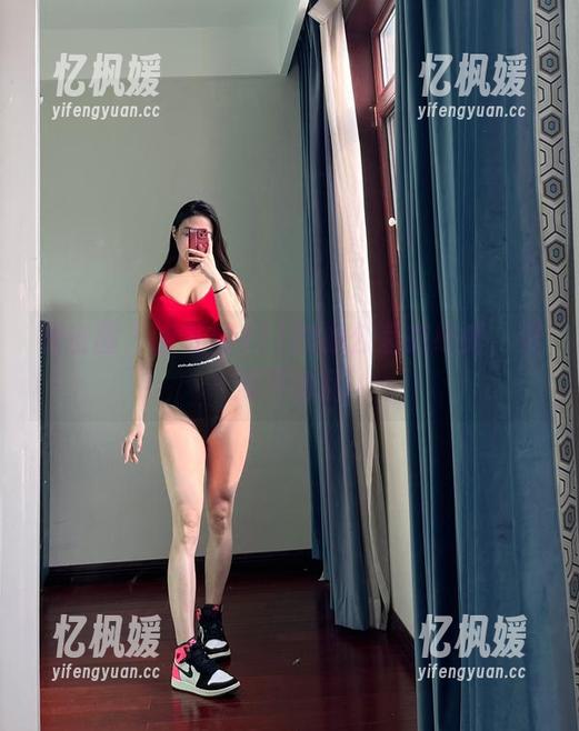 微密圈 - 宝儿茹171的办公室在线秀，资源不怕乱
