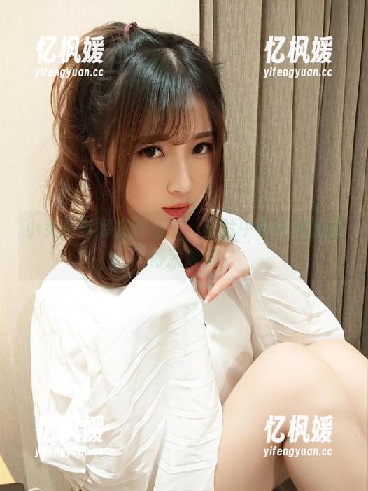 小女巫露娜 小女巫露娜在绿丛中,图片中小红裙飘逸得就像梦