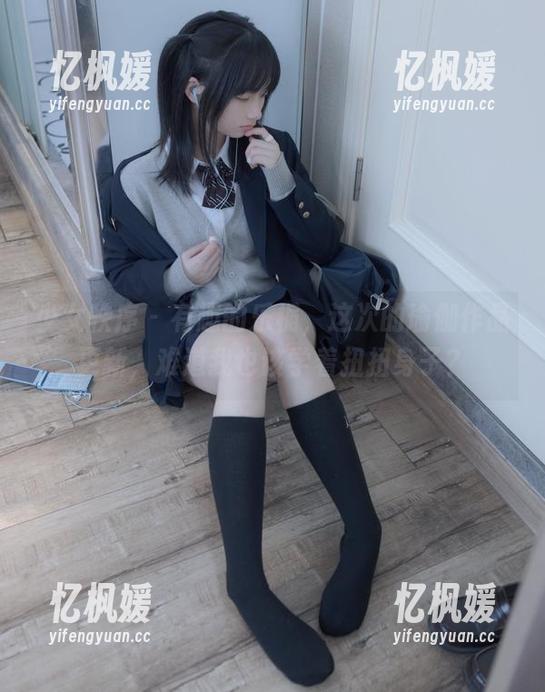 少女秩序-乐栀 少女秩序 - 有趣的乐栀,这次的瑜伽作品更新,难道我也该学着扭扭身子?