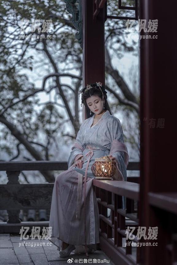 巴鲁巴鲁BaRu 尼禄花嫁图库,巴鲁巴鲁BaRu的“有趣”作品等待下载!