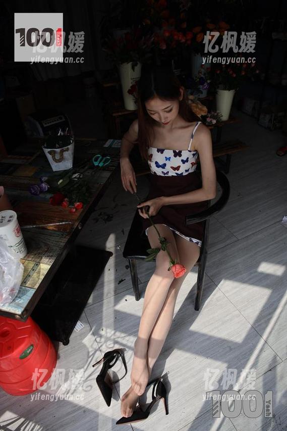 异思趣向 - 小六黑玫瑰合集，只有喜欢黑暗的人才懂的美