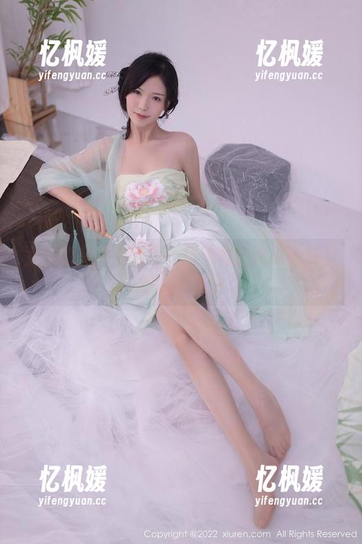 抖娘利世 女王的高冷与低调:抖娘利世作品合集里的意外碰撞
