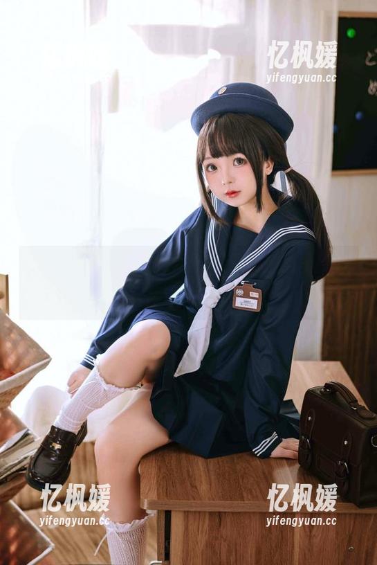 日奈娇 日奈娇的‘甘雨女仆’写真集,高清到让你想入非非