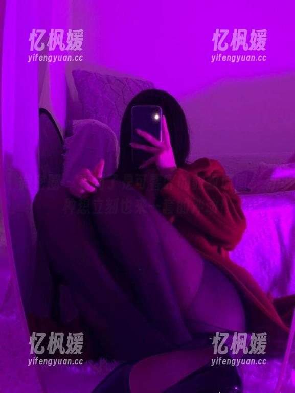 是可馨吖 微密圈 - 看到了是可馨吖的豹纹原图,有种想立刻也来一套的冲动!