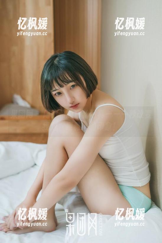 果团网-周于希 果团网 - 周于希的白丝写真——一秒改变我对“素雅”的印象!