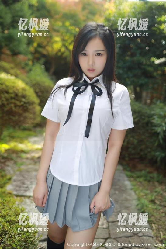 模范学院 - 在小果冻儿jelly的私拍作品里，制服的好和坏果然只能自己来评判。
