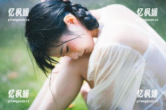 清水由乃 看看清水由乃这全套灰丝图片!是演戏还是拼技艺?