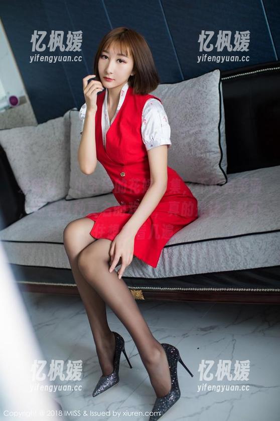 爱蜜社 - 小宝酱的花嫁合集，不仅有美丽，还有这种莫名的欢乐，真的是让人忍不住想多看几遍。