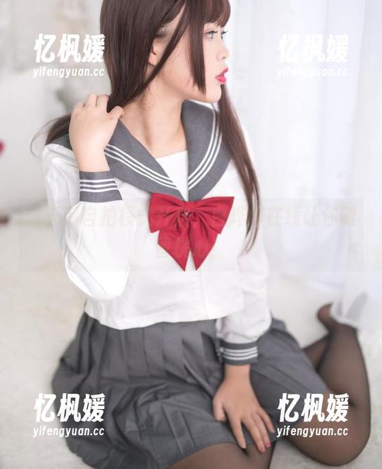 白烨烨 白天鹅自拍模式开启,白烨烨在线让你眼冒桃心!
