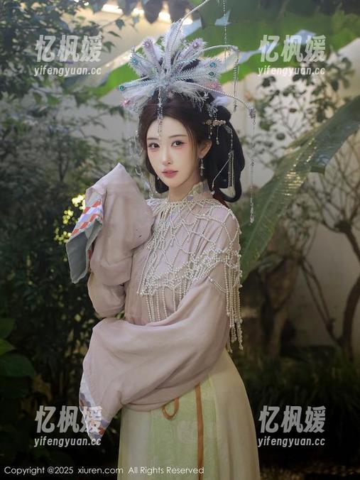 秀人网-姚若兮vay 秀人网 - 姚若兮vay在线女友合集,总让我想,究竟这一混搭风格算没算颠覆了我的认知呢?