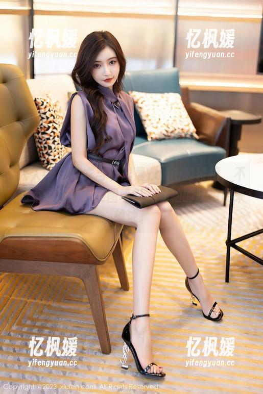 秀人网-杨晨晨Yome 秀人网 - 皮衣与杨晨晨Yome的碰撞,不知不觉被这组美图吸引,私拍的味道越来越浓。