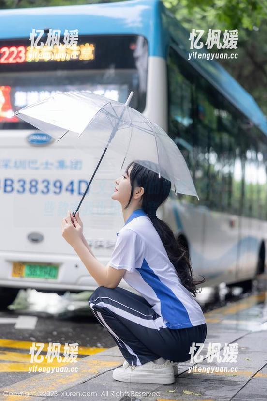 秀人网 - 林文文yooki的和服写真集，这些款式我也想来一套，能给吗？