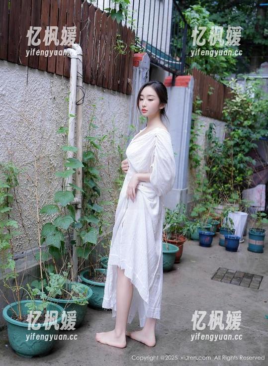 秀人网-温妮 秀人网 - 在温妮的厨房,每张图片都是美食的狂欢,赶紧来取资源!