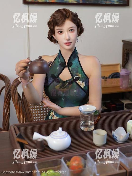 秀人网-玄子 秀人网 - 随意翻翻,玄子的套装图集分享很有趣哦!