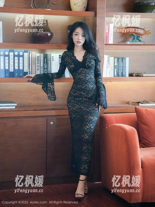 秀人网-良人非爱人 秀人网 - 放肆下载!良人非爱人在浴室的写真,点出你的羞涩