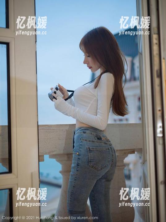 花漾show-小海臀Rena 花漾show - 在小海臀Rena的皮衣下,私房美图不仅是表象,还是深意!