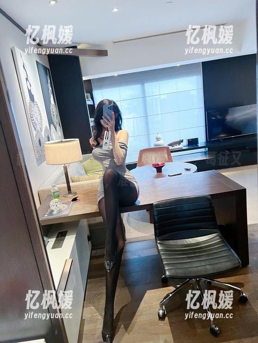 葛征 微密圈 - 豹纹腿腿系列图片合集,葛征又来撩了,准备好了吗?