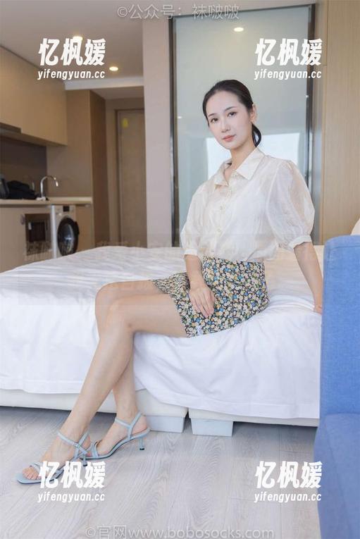 袜啵啵-小安 袜啵啵 - 我爱小安的运动鞋,原图看得让我无法自拔,下载后就疯了。