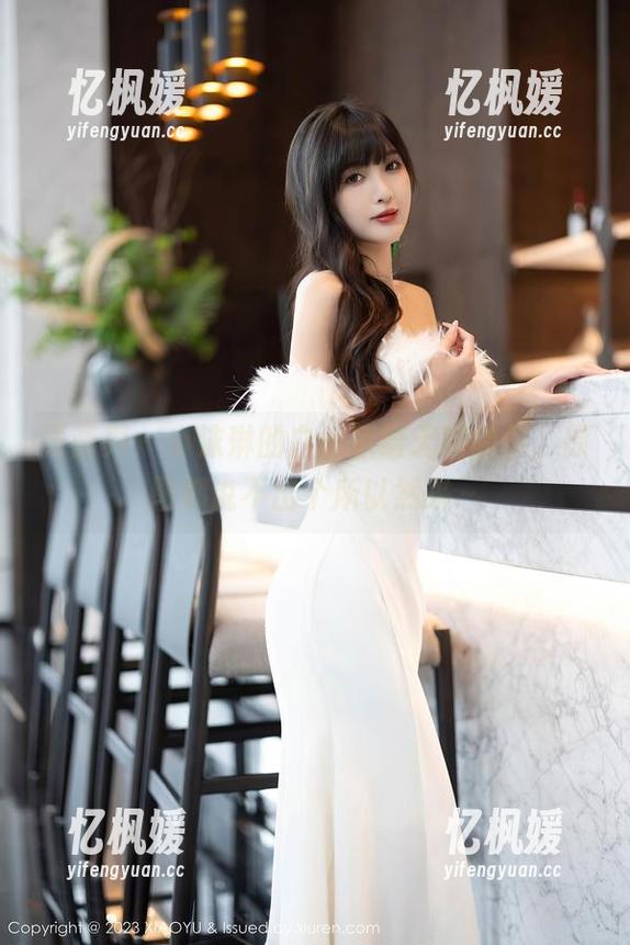 语画界 - 小沫琳的白丝献给无聊的你，原图都说不出个所以然来～