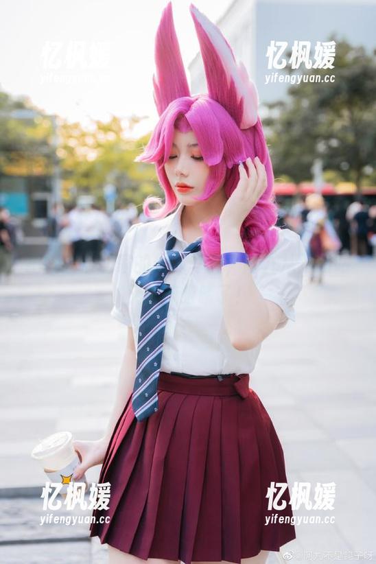 阿九从不咕咕 把校园带回家的最新写真,阿九从不咕咕又来辣眼睛了!