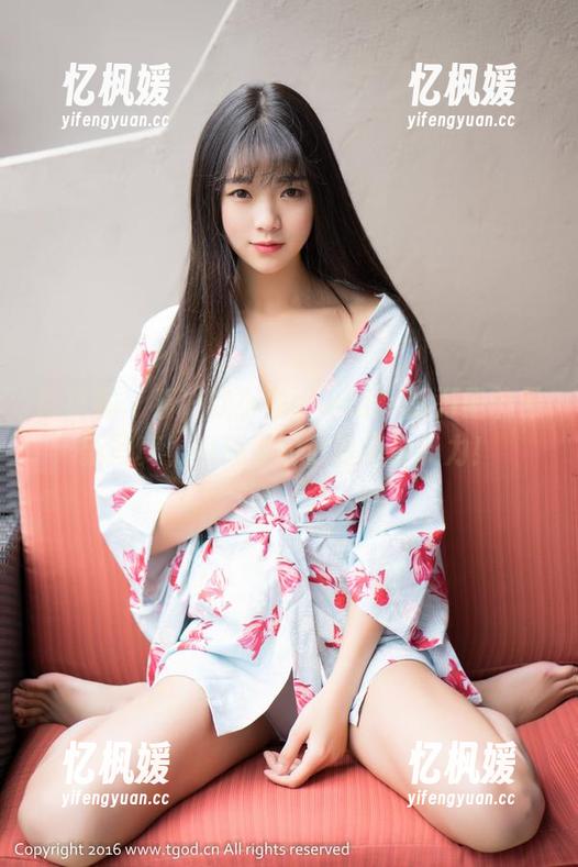 青豆客 - 看，歆小兔chobits的万圣节最新写真，挑战你的心脏承受能力！