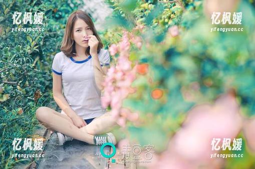 青豆客 - 苏糯米的无圣光套装，图包里的小秘密我想看！