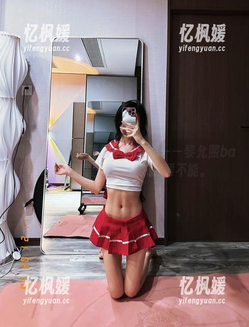 黎允熙baby 微密圈 - 终于等到这份福利——黎允熙baby的嘉宾图包,让人欲罢不能。